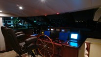 Yacht SEAS THE MOMENT -  Wheelhouse